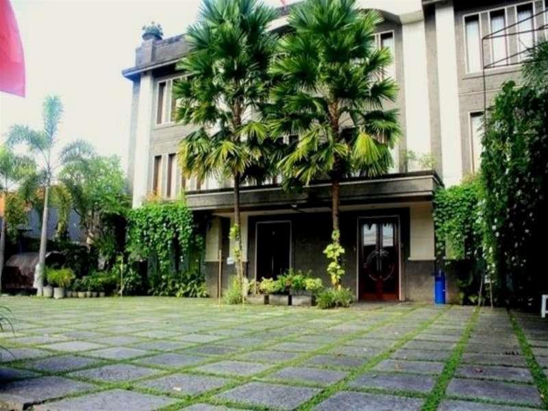 Nirwana Suites Denpasar  Bagian luar foto